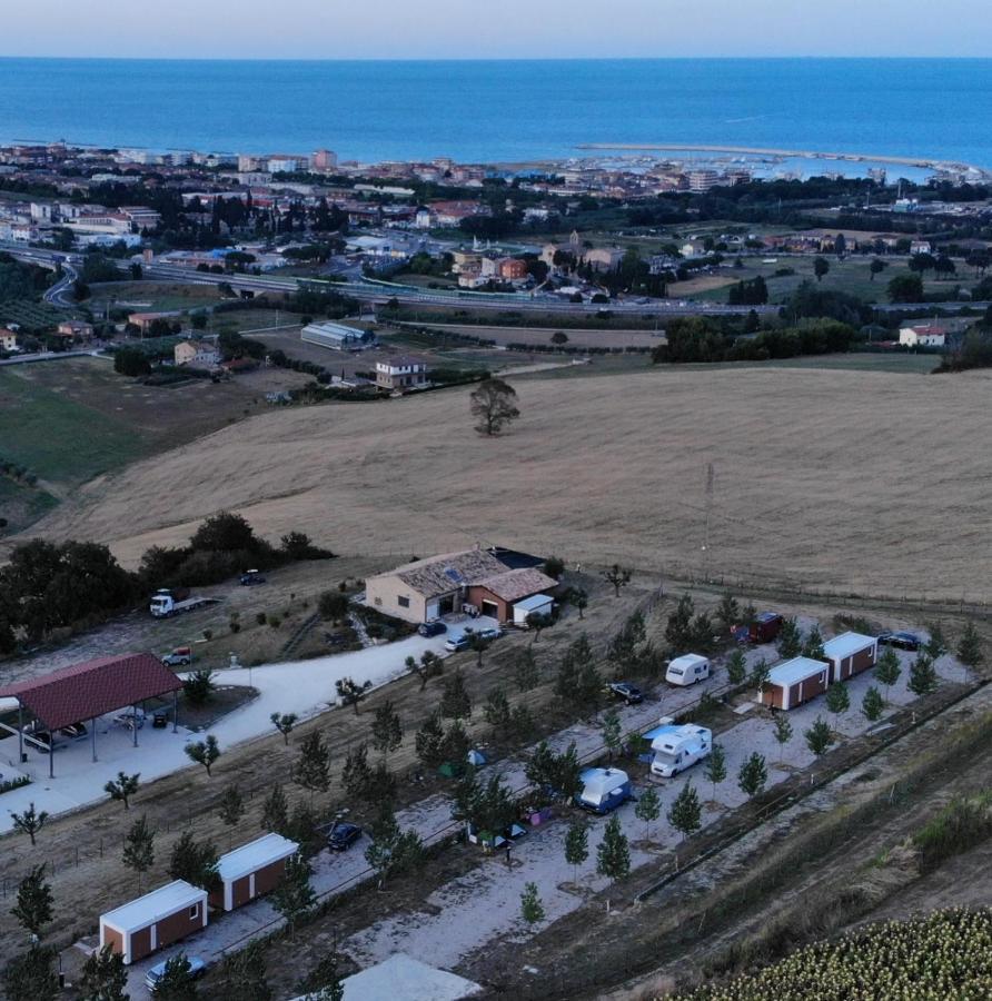 Agricampeggio Abbruzzetti มารีนา ปัลเมนเซ ภายนอก รูปภาพ